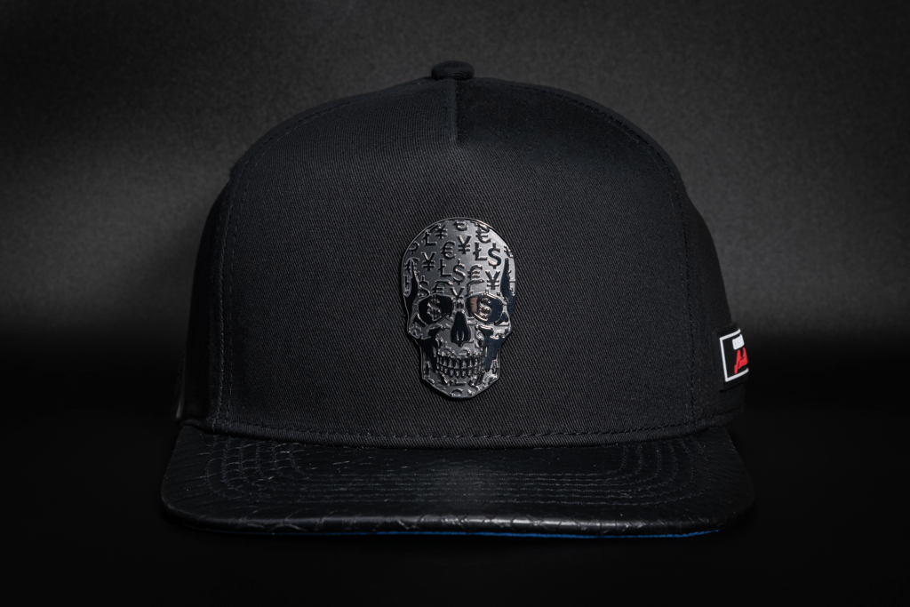 Skull Black & Black