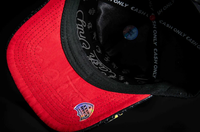 Skull Whit Snake Skin And Full Print Red Curva